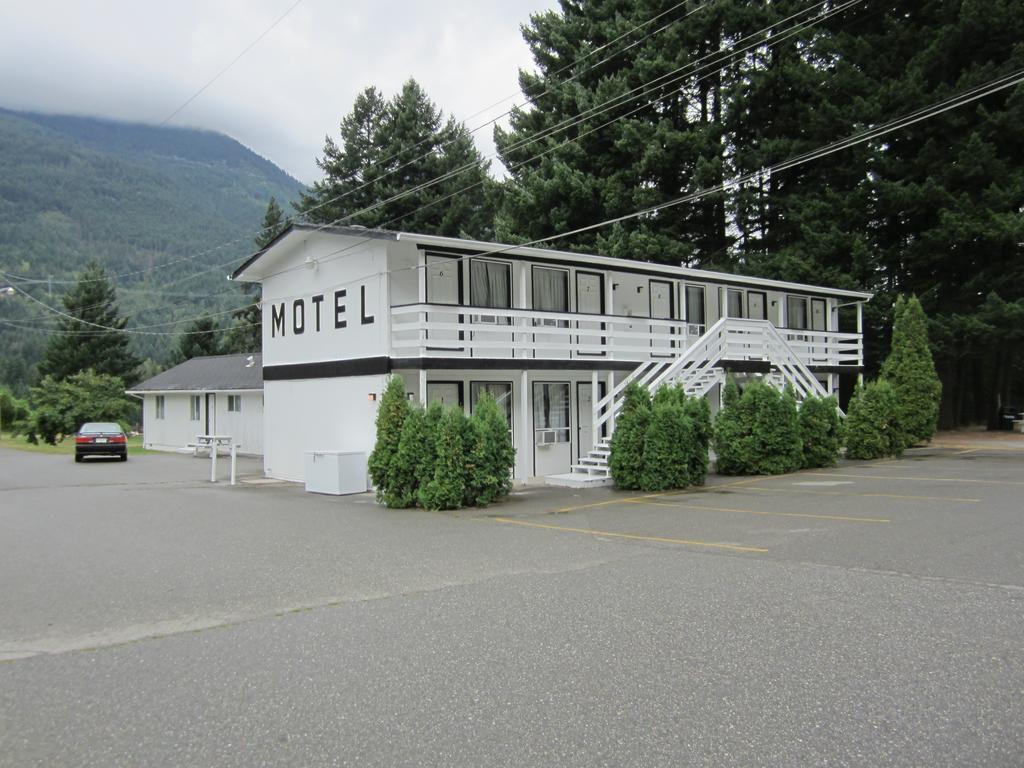 The Mighty Fraser Motel Boston Bar Zewnętrze zdjęcie